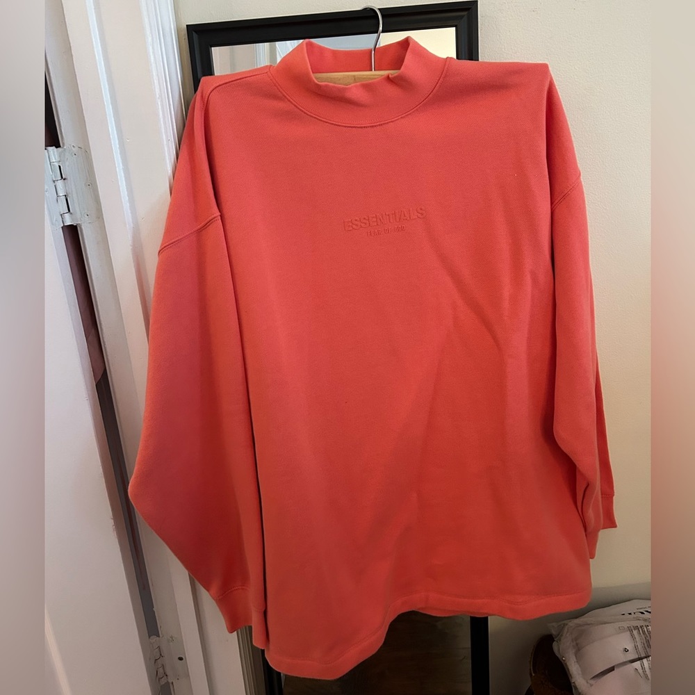 Essentials Outfit - Picture 2 of 3